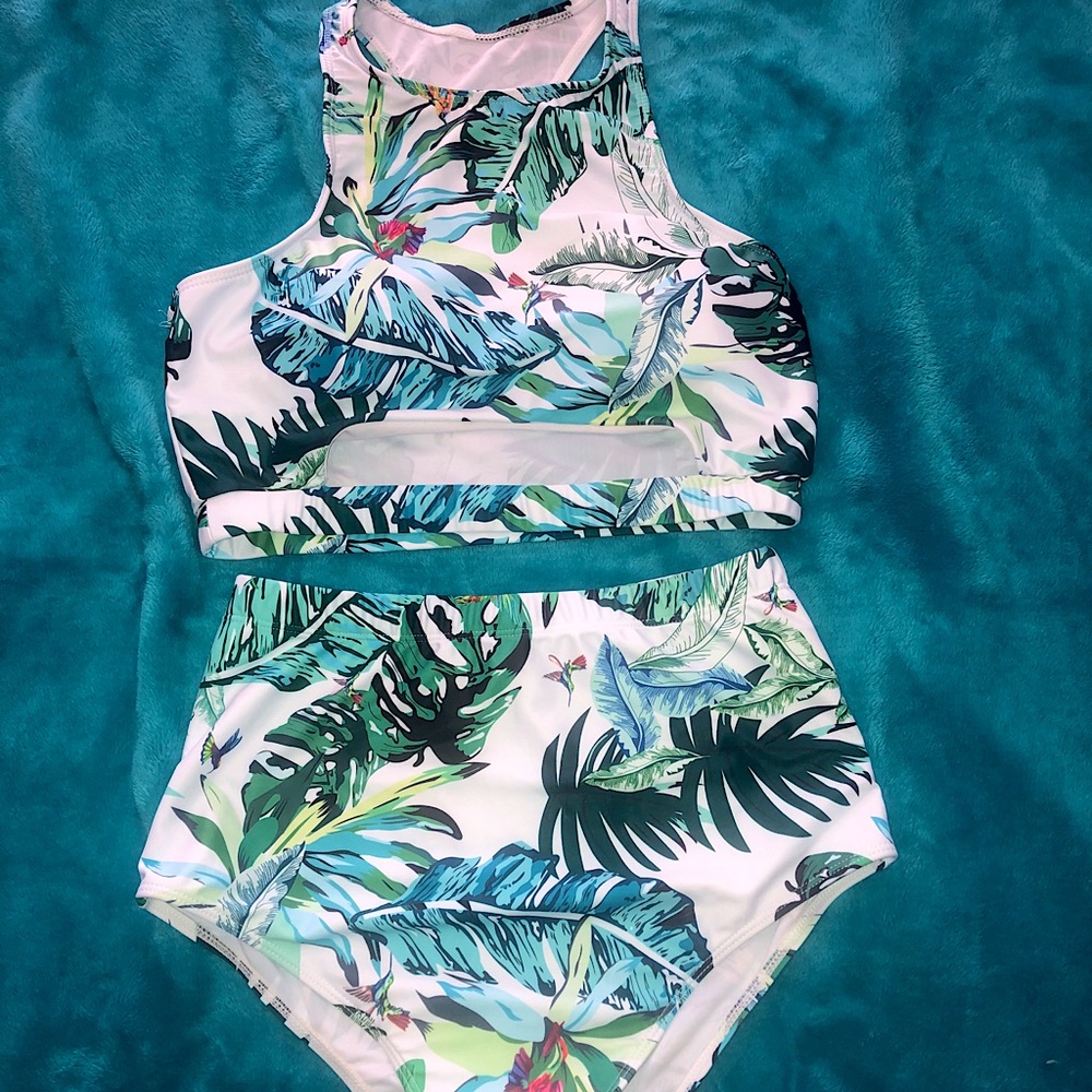 Brand new, never worn, 2 piece tropical bikini
